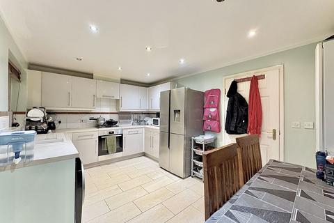 undefined, Dunoon Drive, Wolverhampton, WV4 6BS