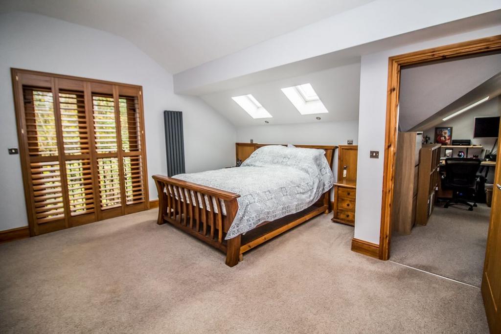 Bedroom One p3