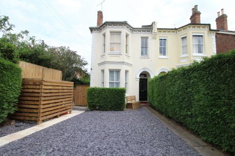 undefined, St Marys Crescent, Leamington Spa