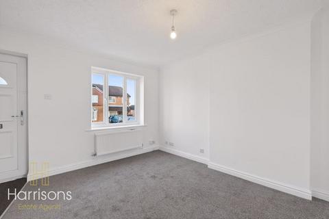 2 bedroom semi-detached house to rent, Rainbow Drive, Manchester