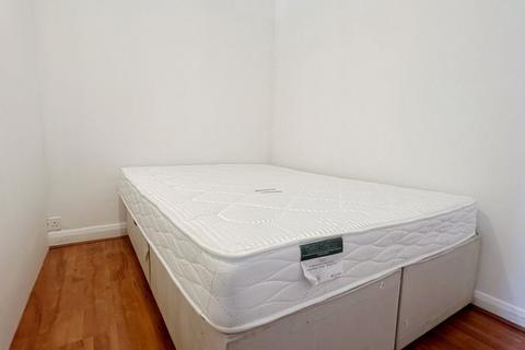 undefined, St Edmunds Road, London N9