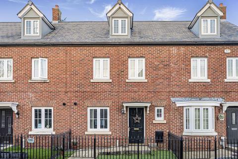 4 bedroom terraced house for sale, Bywell Court, Milton Keynes