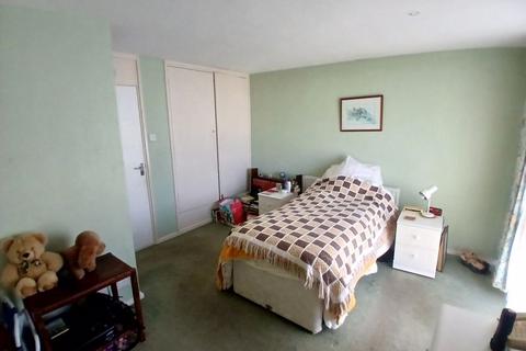 2 bedroom maisonette for sale, Falmouth Road, Evington
