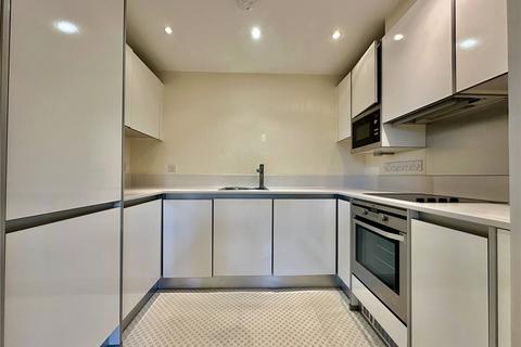 2 bedroom apartment to rent, Manor Road, Bournemouth, Dorset, BH1