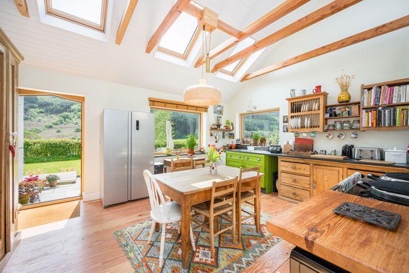 Kitchen / Breakfast