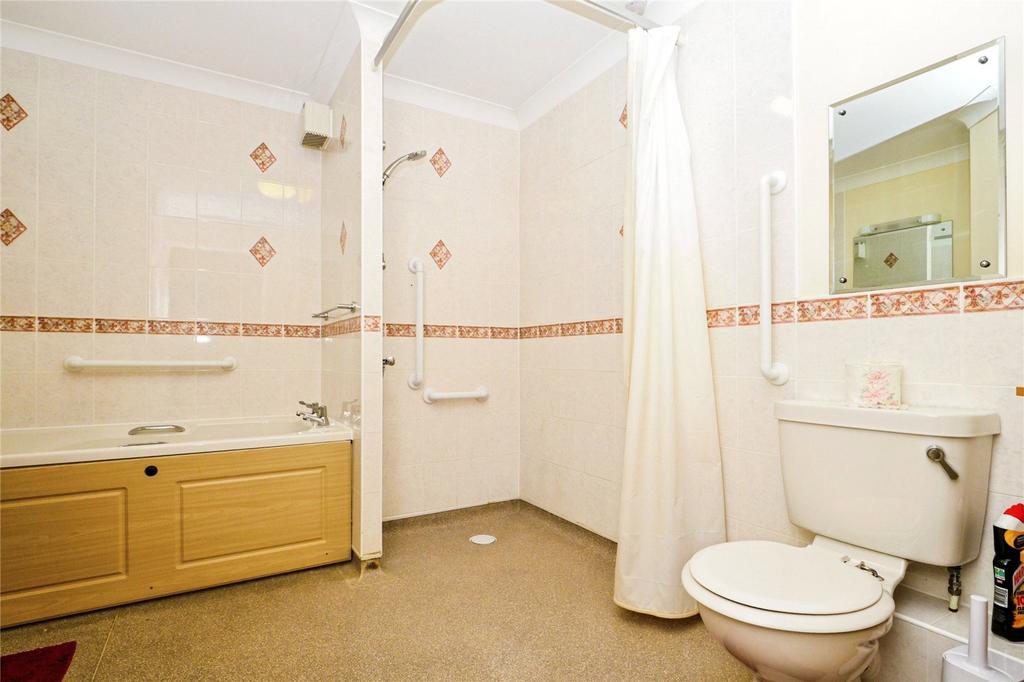 Bath/Wet Room