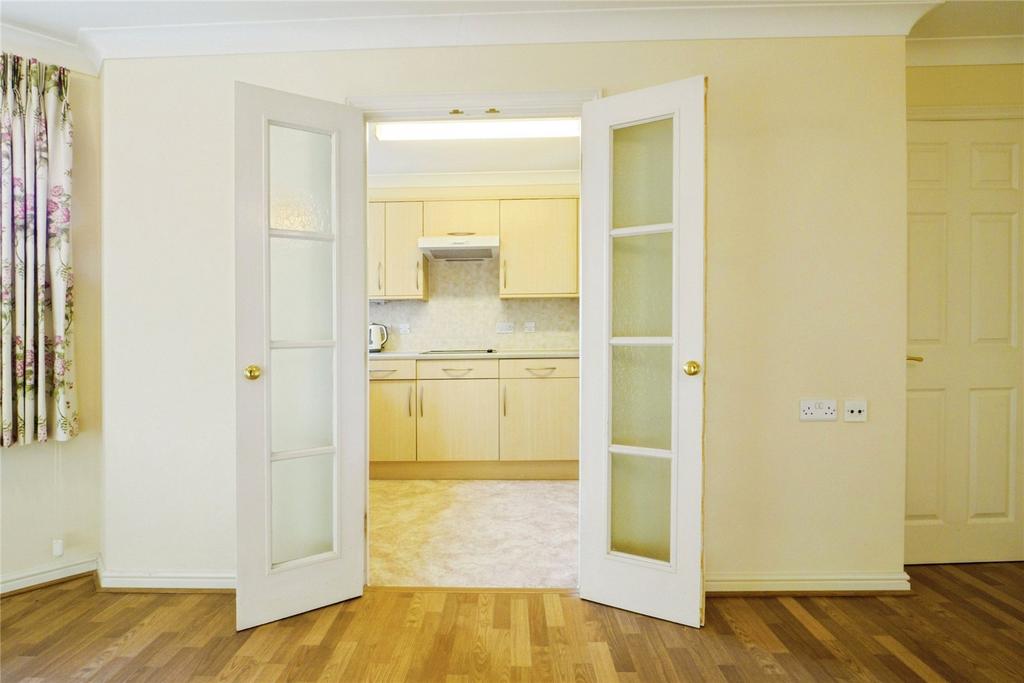 To Kitchen