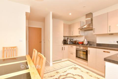 2 bedroom end of terrace house for sale, Crocus Avenue, Sheerness ME12