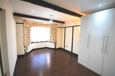 Studio to rent, RIDDING LANE, GREENFORD, UB6 0JX