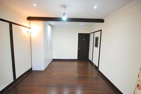 Studio to rent, RIDDING LANE, GREENFORD, UB6 0JX
