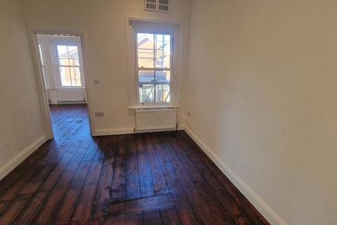 3 bedroom maisonette for sale, High Street, Bembridge, Isle of Wight, PO35 5SF