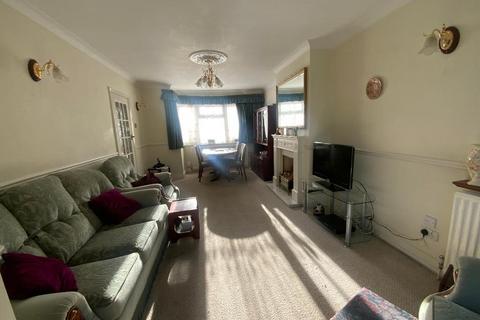 3 bedroom semi-detached house for sale, Hornchurch RM12
