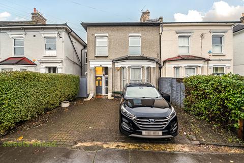 2 bedroom apartment for sale, Bensham Manor Road, Thornton Heath, CR7