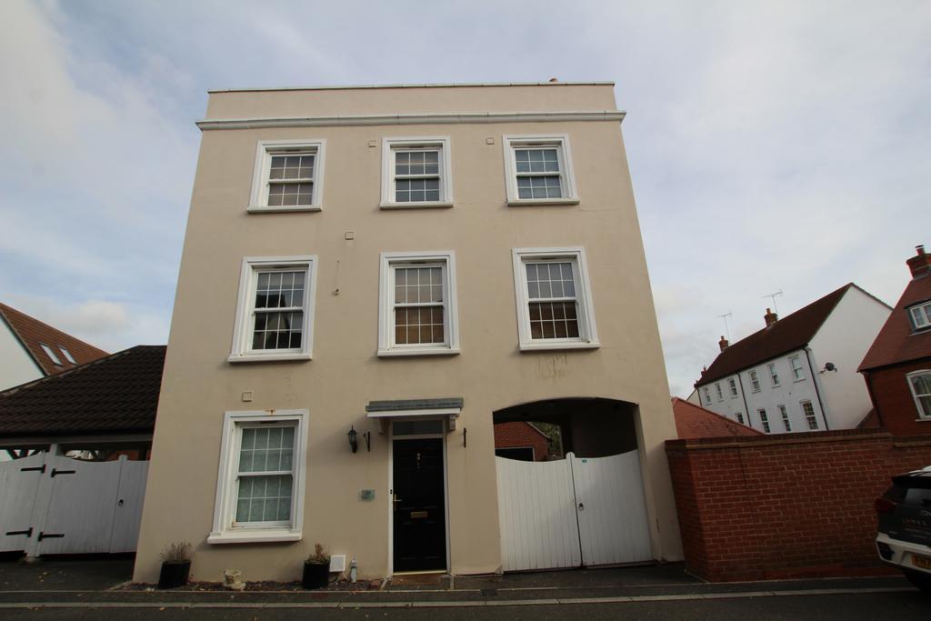 Four double bedroom detached town house