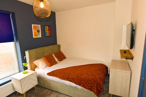 undefined, Room 5