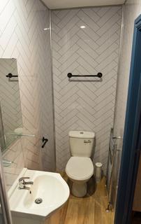 undefined, Room 5