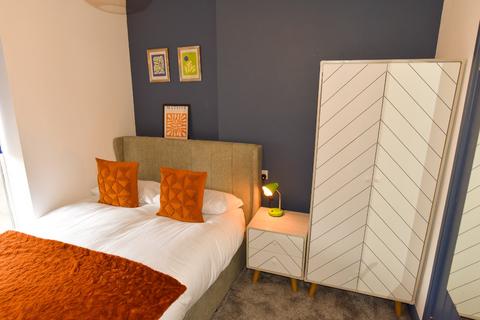 undefined, Room 6
