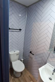 undefined, Room 6