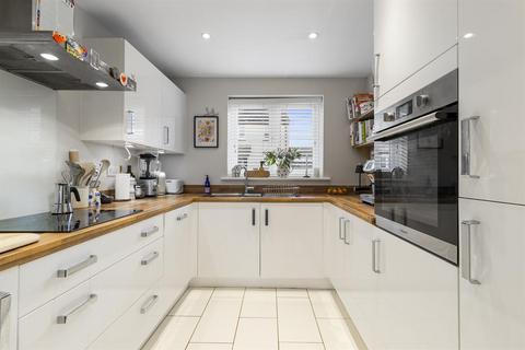 undefined, 18 Kingston Close, Malvern, Worcestershire, WR13