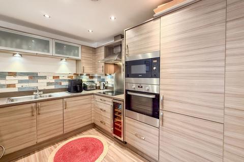 undefined, Worsdell Drive, Gateshead, NE8