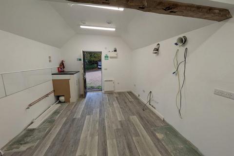 Office to rent, Church Rd Chiddingfold GU8 4JF
