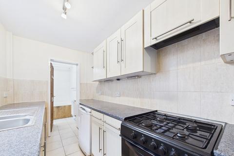 2 bedroom terraced house to rent, Carshalton Road - WhOLE
