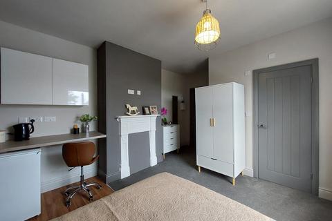 undefined, Gaywood Road - Rm 4