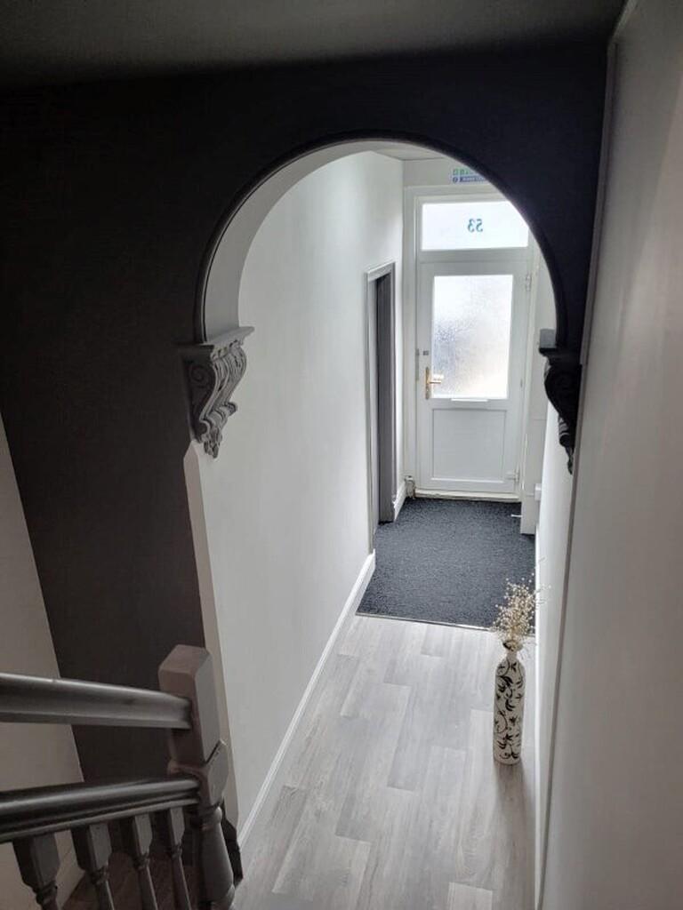 Hallway.jpg