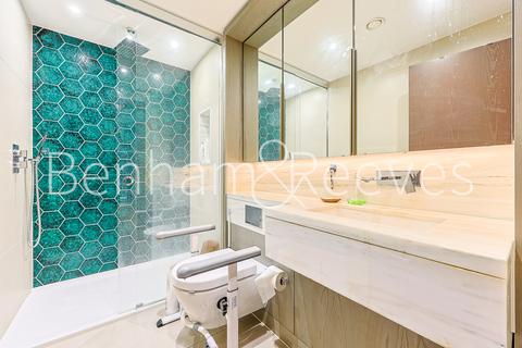 1 bedroom apartment to rent, Parrs Way, Holland House W6