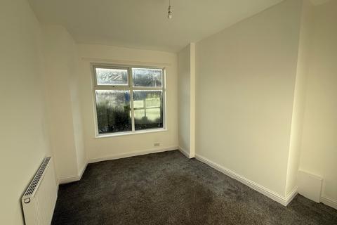 2 bedroom semi-detached house to rent, Liverpool Street, Salford