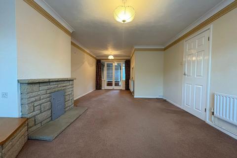 3 bedroom semi-detached house to rent, Church Street, Werrington, Peterborough