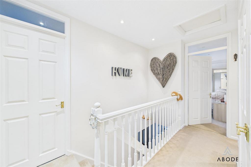 CAM01882 G0-PR0232-STILL015.jpg