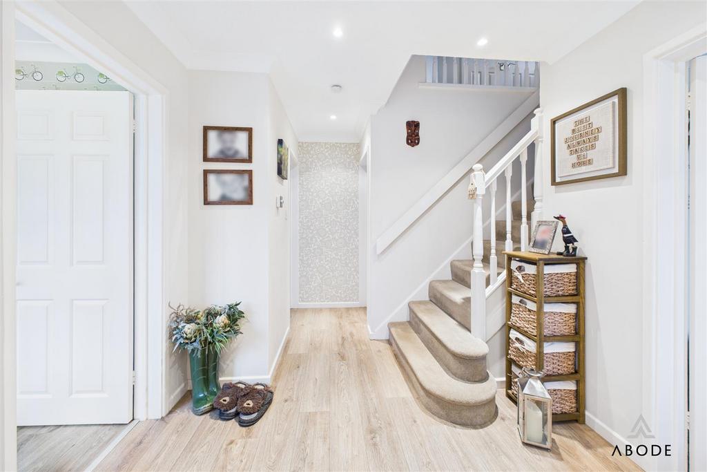 CAM01882 G0-PR0232-STILL001.jpg