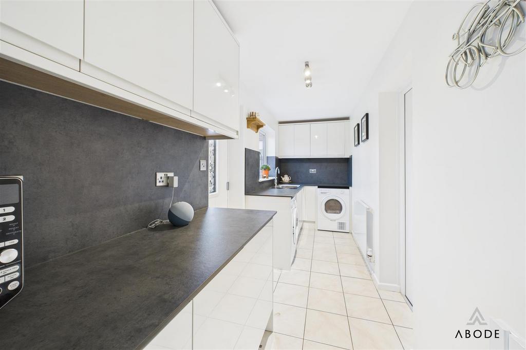 CAM01882 G0-PR0232-STILL013.jpg