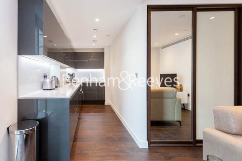 undefined, Royal Mint Street, Lavender Place E1