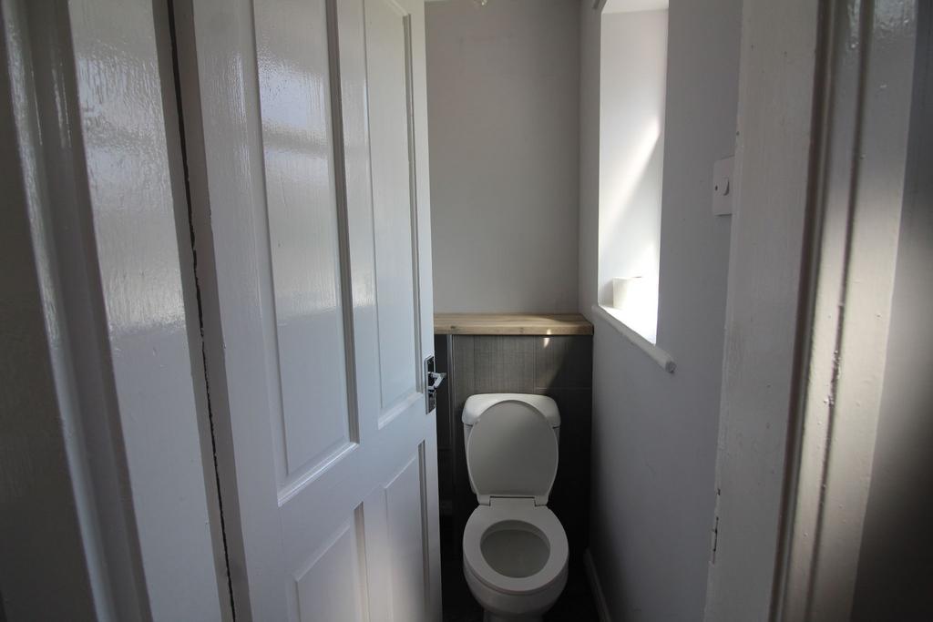 Photograph 11