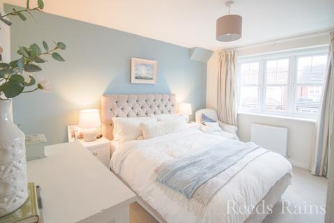 undefined, New Lincoln Road, Cheshire CH65