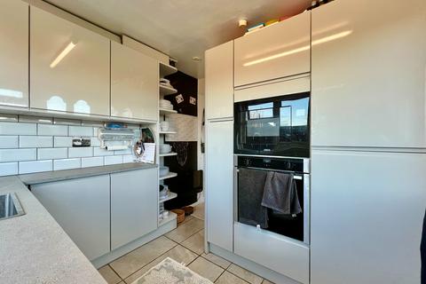 2 bedroom bungalow for sale, Lime Tree Close, Fulbeck, Grantham, NG32