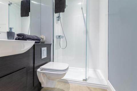 Studio to rent, The Bruce Building, City Centre