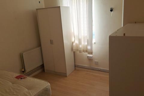 undefined, Fairlawn, London SE7