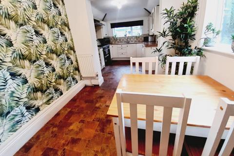 3 bedroom detached house for sale, Sandsfield Lane, Gainsborough