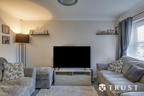 undefined, Frogmoor Avenue, Bradford, BD12