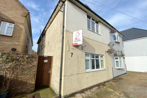 undefined, Sandown Road, Lake