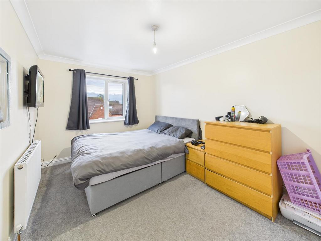 Bedroom: