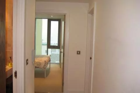 1 bedroom apartment to rent - View 3