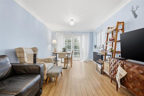 undefined, Hawthorn Road, Buckhurst Hill IG9