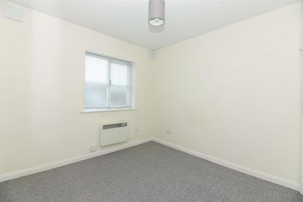 Bedroom .JPG
