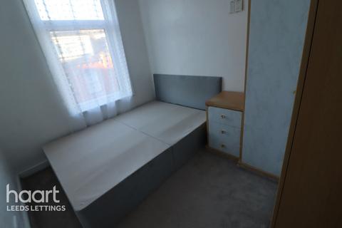 undefined, Hovingham Mount, Leeds
