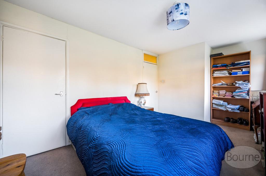 7612d647-f2e5-437...