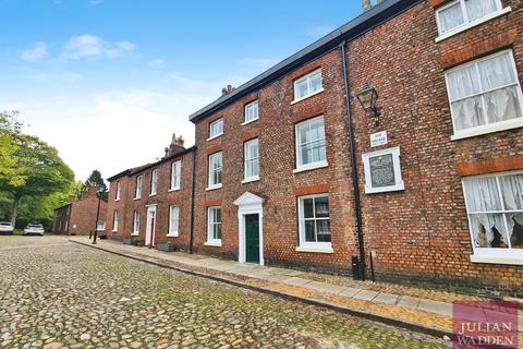 4 bedroom flat to rent, Fairfield Square, Droylsden, Greater Manchester, M43